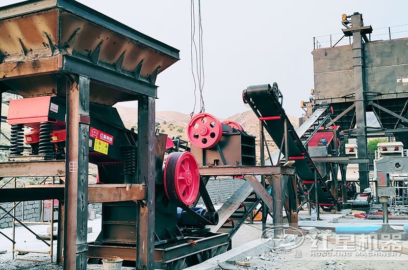 石子破碎机客户现场图片