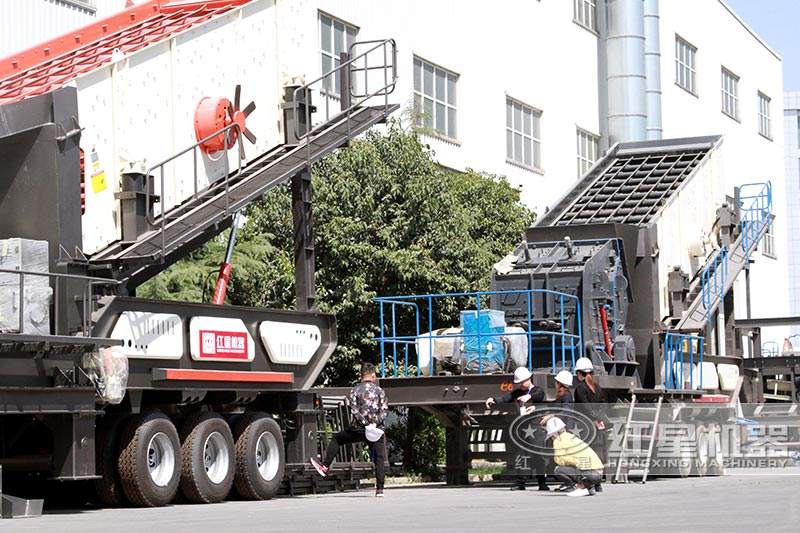 红星大型建筑垃圾粉碎机客户考察